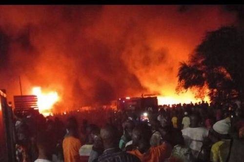 Sierra Leone: Nổ xe bồn chở nhiên liệu, ít nhất 80 người chết