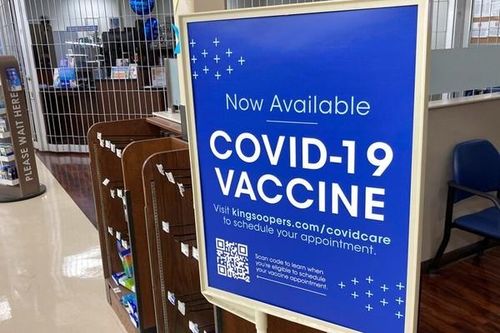Tòa án Mỹ chặn lệnh tiêm vắc xin bắt buộc của ông Biden