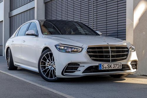 Mercedes-Benz S-Class đời mới bị triệu hồi vì lỗi động cơ