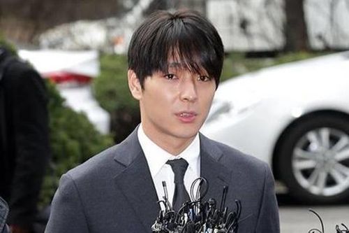 Choi Jong Hoon mãn hạn tù