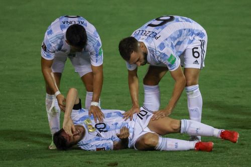 Messi trêu ngươi PSG, chấn thương vẫn đá cả 2 trận cho Argentina