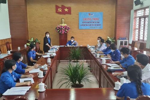 Giao ban công tác Đoàn và phong trào thanh thiếu nhi cụm phía Nam
