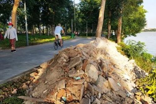 Kinh tế Xây dựng - Giao thông Một số điểm ở đường đi bộ dọc sông Hương bị sạt lở
