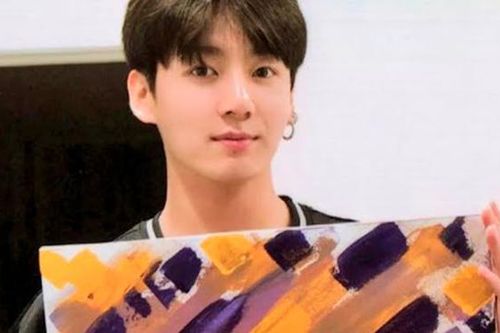 Trong khi BTS say sưa vẽ, Jimin lại lăn ra ngủ còn Suga làm gì?