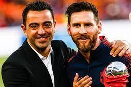 Huấn luyện viên Xavi tiếc nuối vì Messi không còn ở Barca