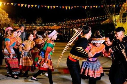 Tám tỉnh Tây Bắc phối hợp tái hiện không gian 'Chợ tình Sapa'