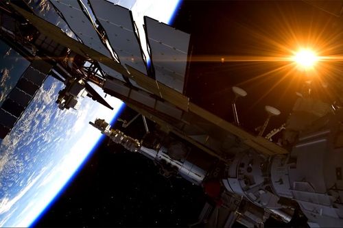 Các phi hành gia sống ra sao trên trạm vũ trụ ISS 150 tỷ USD?