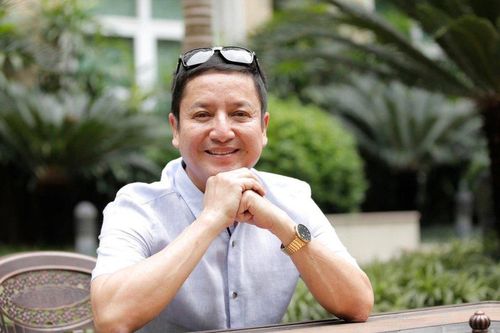 Nghệ sĩ Chí Trung tuổi 60: 'Chả ân hận, không đớn đau, hơi hơi hạnh phúc'