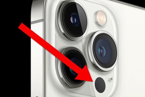 Bạn có biết chấm đen trên mặt sau iPhone dùng để làm gì?