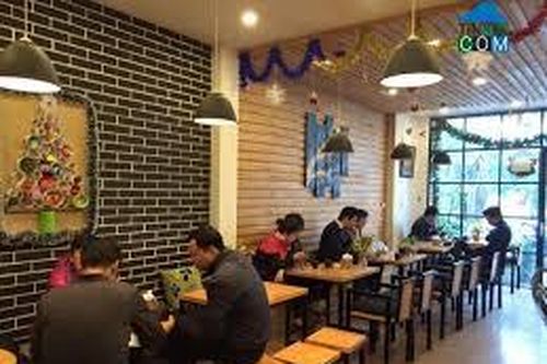 Có nên 'quán ăn thì mở, trường học vẫn đóng'?