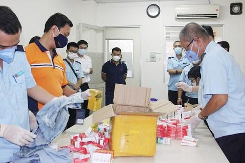 Thành phố Hồ Chí Minh: Xử lý nhiều vụ hàng lậu liên quan phòng, chống Covid-19