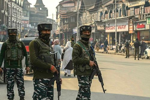 Ấn Độ triển khai thêm 5.000 binh sĩ tới vùng tranh chấp Kashmir