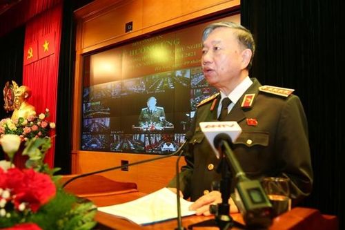 Hưởng ứng Ngày Pháp luật Việt Nam