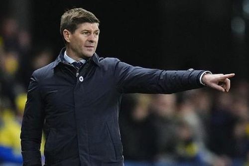 Gerrard hứng thú với Aston Villa, sẵn sàng đối đầu Liverpool