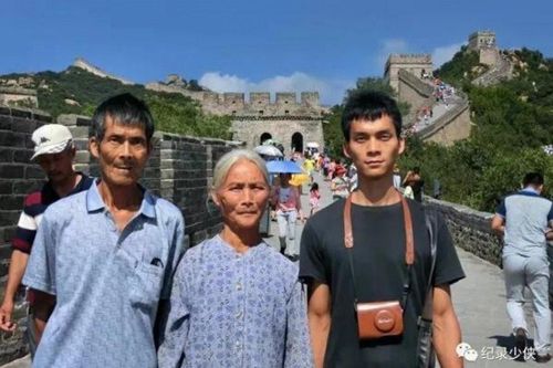 Người đàn ông 13 lần đi thi đại học gây tranh cãi về áp lực học tập ở Trung Quốc
