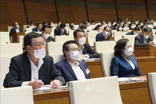 Phiên chất vấn diễn ra dân chủ, thẳng thắn và trách nhiệm