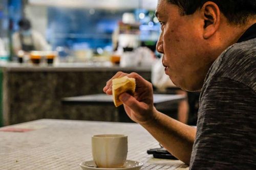 Dịch COVID-19 khiến nhiều người Singapore đói ăn