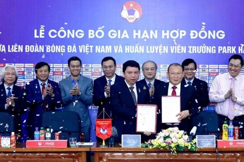 HLV Park Hang-seo và VFF gia hạn hợp đồng thêm 1 năm