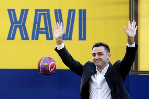 Xavi trở về Camp Nou và 'cú đánh cược' của Barcelona
