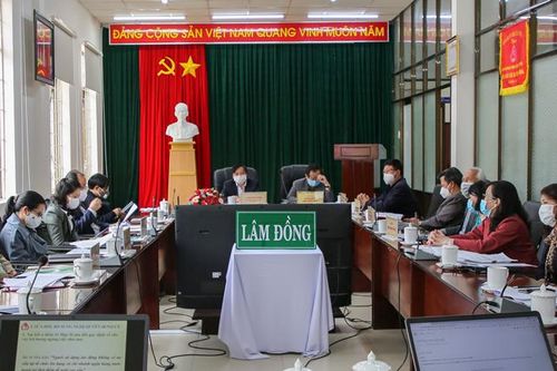 Điều chỉnh một số chính sách cho vay ngừng việc, trả lương phục hồi sản xuất do Covid-19