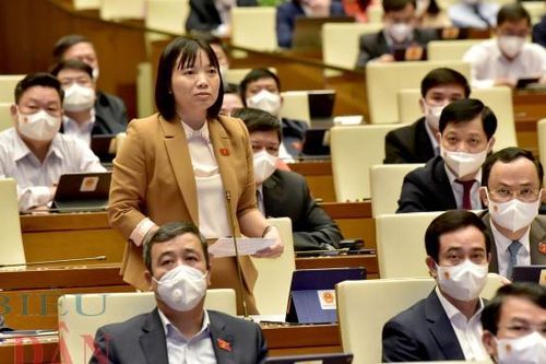 Bộ trưởng Bộ Y tế Nguyễn Thanh Long trả lời chất vấn ĐBQH Nguyễn Thị Nga (Hải Dương), ĐBQH Lưu Văn Đức (Đắk Lắk)