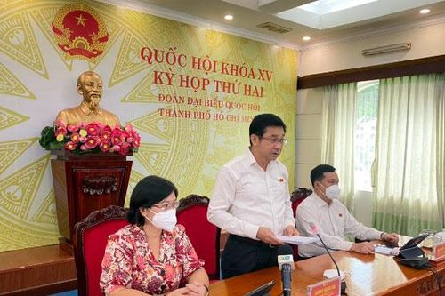 Ủng hộ phương án trao việc quản lý các trung tâm y tế cho UBND quận, huyện