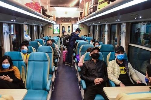 Giá vé tàu Tết Nhâm Dần có thể giảm tới 40%