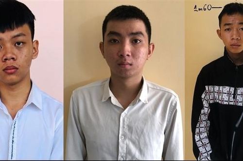 Khởi tố nhóm 'anh hùng rơm' gây rối trật tự