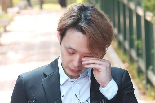 Park Yoo Chun bị cấm hoạt động