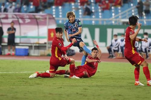 Vì sao Nhật Bản bị VAR từ chối bàn thắng thứ 2?