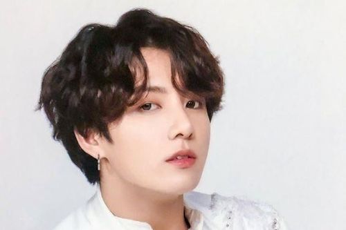 10 'thần tượng toàn năng' sinh năm 1997 của Kpop