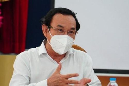 Bí thư TPHCM: Có tình trạng doanh nghiệp để F0 về nhà