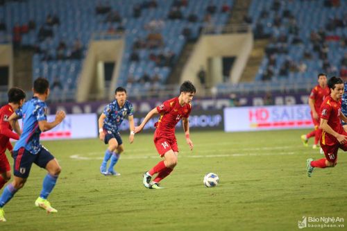 Tuyển Việt Nam thua sát nút tuyển Nhật Bản