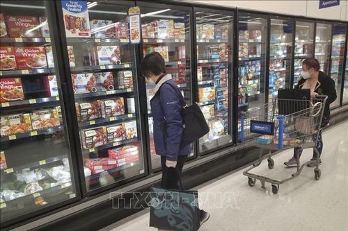 Sống chung an toàn với COVID-19: Giới chức Canada trấn an người dân