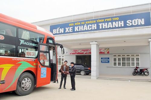 Khôi phục hoạt động vận chuyển hành khách bằng xe ô tô trên địa bàn xã Văn Luông, Sơn Hùng và thị trấn Thanh Sơn