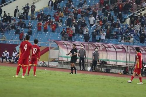 Thua Nhật Bản, tuyển Việt Nam rơi khỏi Top 100 FIFA