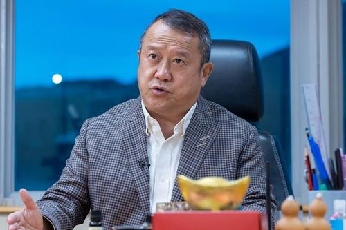 Tăng Chí Vỹ kêu gọi Lưu Đức Hoa, Châu Tinh Trì quay lại giúp nhà đài