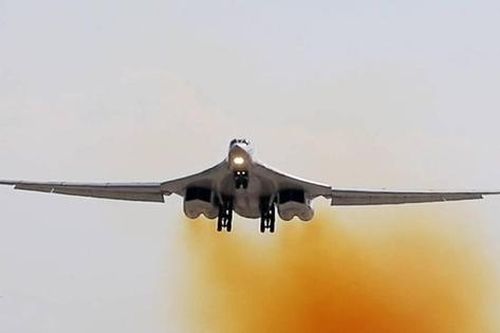 Lý do máy bay ném bom chiến lược Tu-160 của Nga tuần tra không phận Belarus