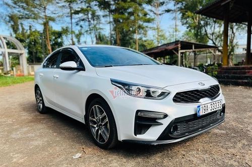 Đại gia chi 1,3 tỷ sắm Kia Cerato biển ngũ quý 3 chạy lướt