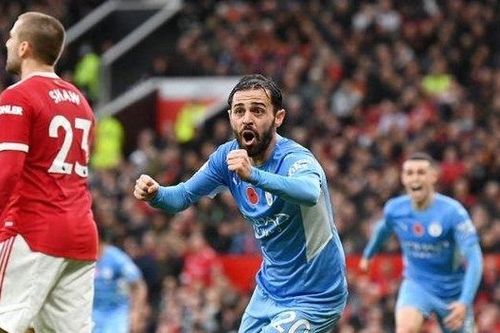 Man City chỉ tập 10 phút trước khi 'làm gỏi' MU