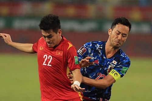 'ĐT Việt Nam đã thi đấu sòng phẳng với Nhật Bản'; Iran lội ngược dòng không tưởng