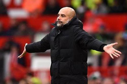 Man City chỉ tập 10 phút trước khi đánh bại Man United