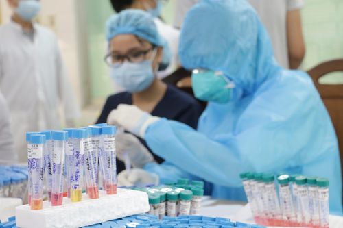 Tìm người đến các địa điểm có yếu tố dịch tễ ngày 12-11