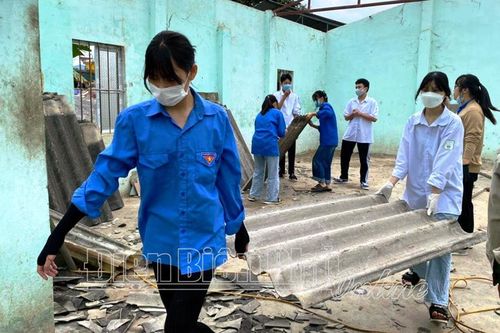 Gia đình và nhà trường cần phối hợp ngăn chặn bạo lực học đường