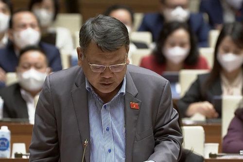 Chất vấn thẳng vào vấn đề nóng của cuộc sống