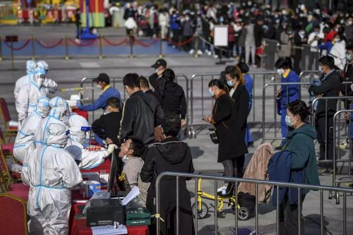 Số ca nhiễm COVID-19 tăng cao kỷ lục, Bắc Kinh hủy bỏ một loạt sự kiện