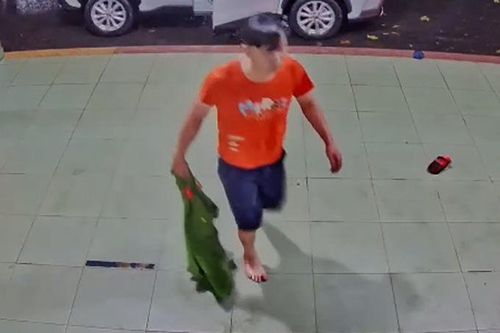 Đình chỉ công tác Đại úy chĩa súng vào nhân viên y tế