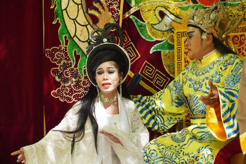 Nghệ sĩ Hát bội 'cháy' hết mình với vở diễn 'Lê Công kỳ án'