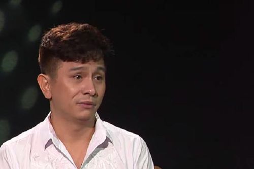 Đình Toàn 'Mùi Ngò Gai' vẫn lẻ bóng ở tuổi tứ tuần