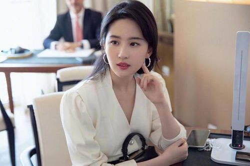 Phụ nữ yêu kiểu này chẳng khác gì tự tay đẩy người đàn ông của mình vào tay kẻ khác